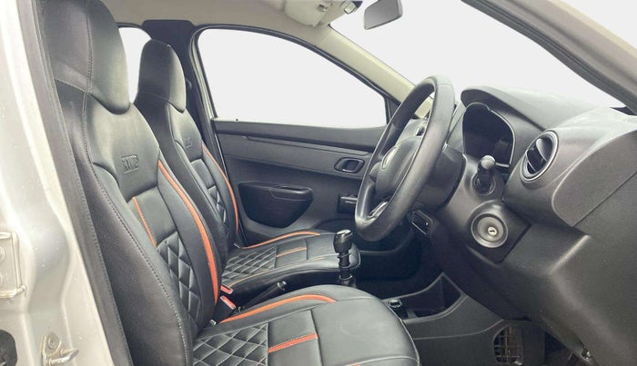 2017 Renault Kwid RXL, Petrol, Manual, 24,882 km, Right Side Front Door Cabin