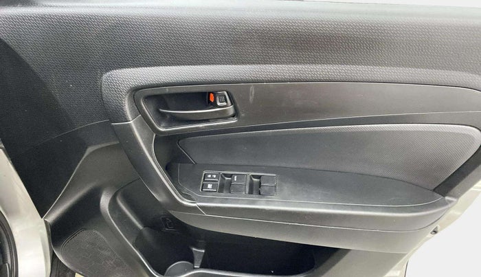 2020 Maruti Vitara Brezza LXI, Petrol, Manual, 64,648 km, Driver Side Door Panels Control