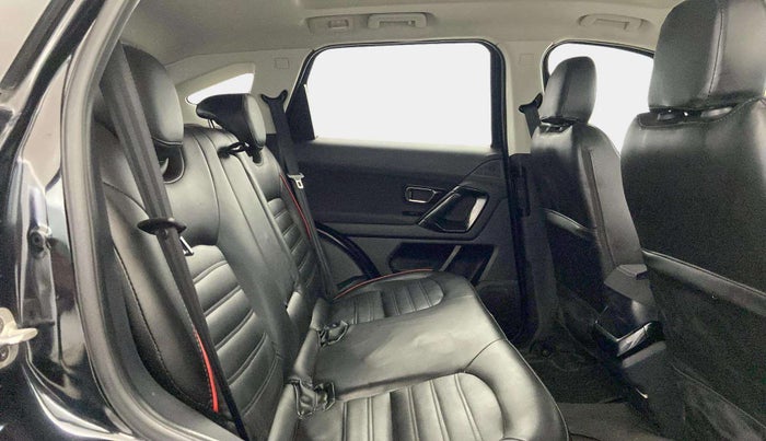 2021 Tata Harrier XTA PLUS 2.0L KRYOTEC DARK EDITION, Diesel, Automatic, 72,452 km, Right Side Rear Door Cabin