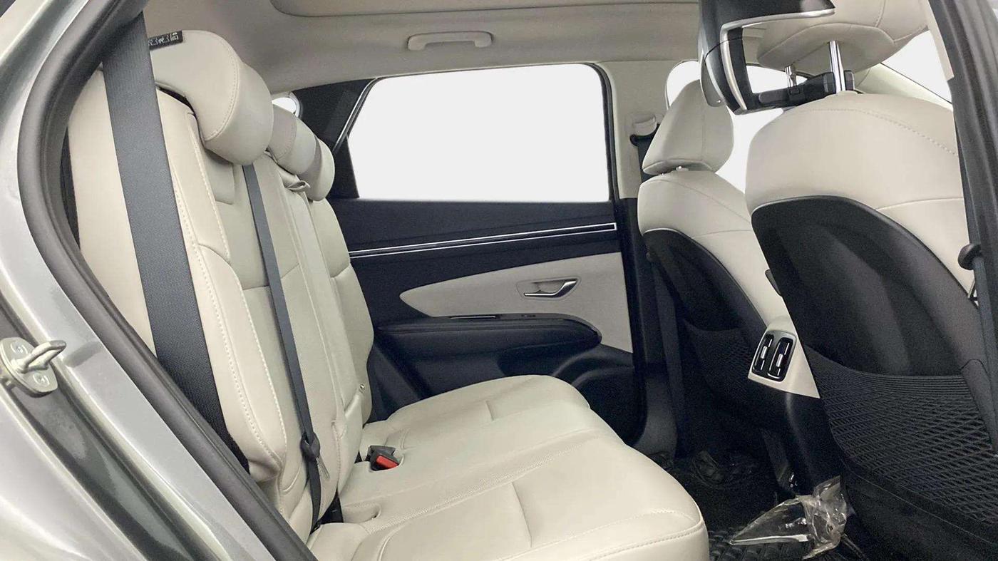 2023 Hyundai Tucson SIGNATURE 2.0 AT DIESEL, Diesel, Automatic, 21,185 km, Right Side Rear Door Cabin