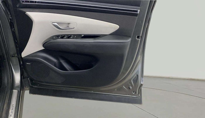2023 Hyundai Tucson SIGNATURE 2.0 AT DIESEL, Diesel, Automatic, 21,185 km, Driver Side Door Panels Control