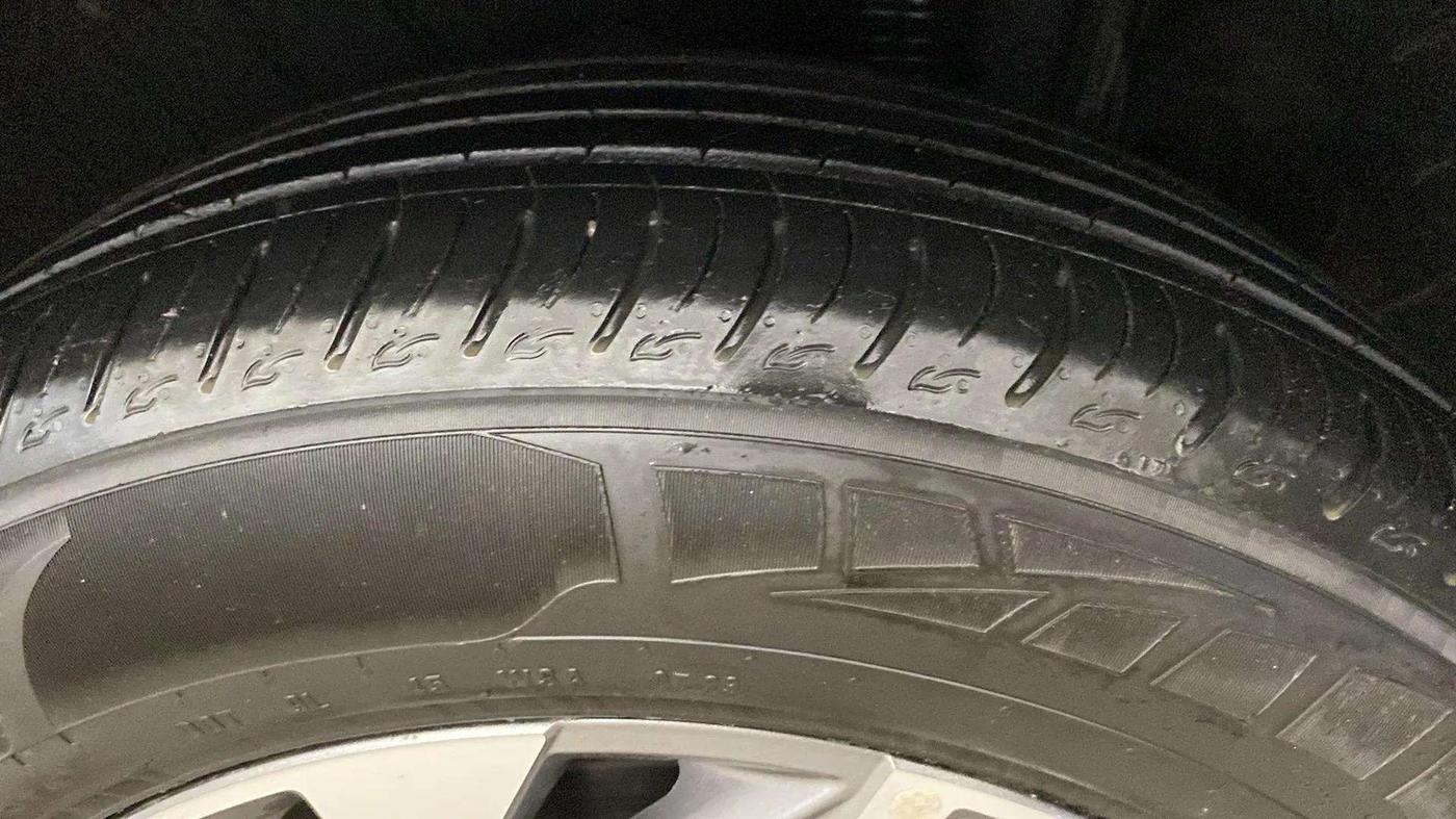 2023 Hyundai Tucson SIGNATURE 2.0 AT DIESEL, Diesel, Automatic, 21,185 km, Right Rear Tyre Tread