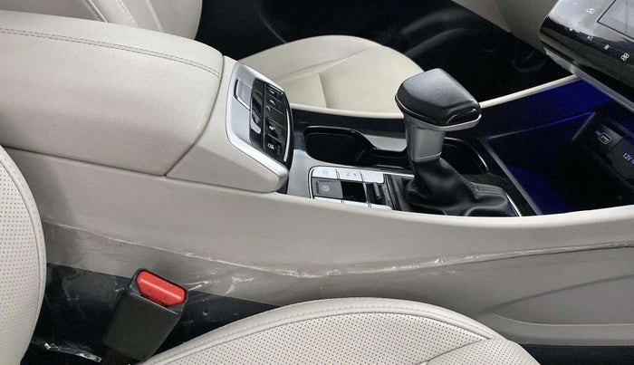 2023 Hyundai Tucson SIGNATURE 2.0 AT DIESEL, Diesel, Automatic, 21,185 km, Gear Lever