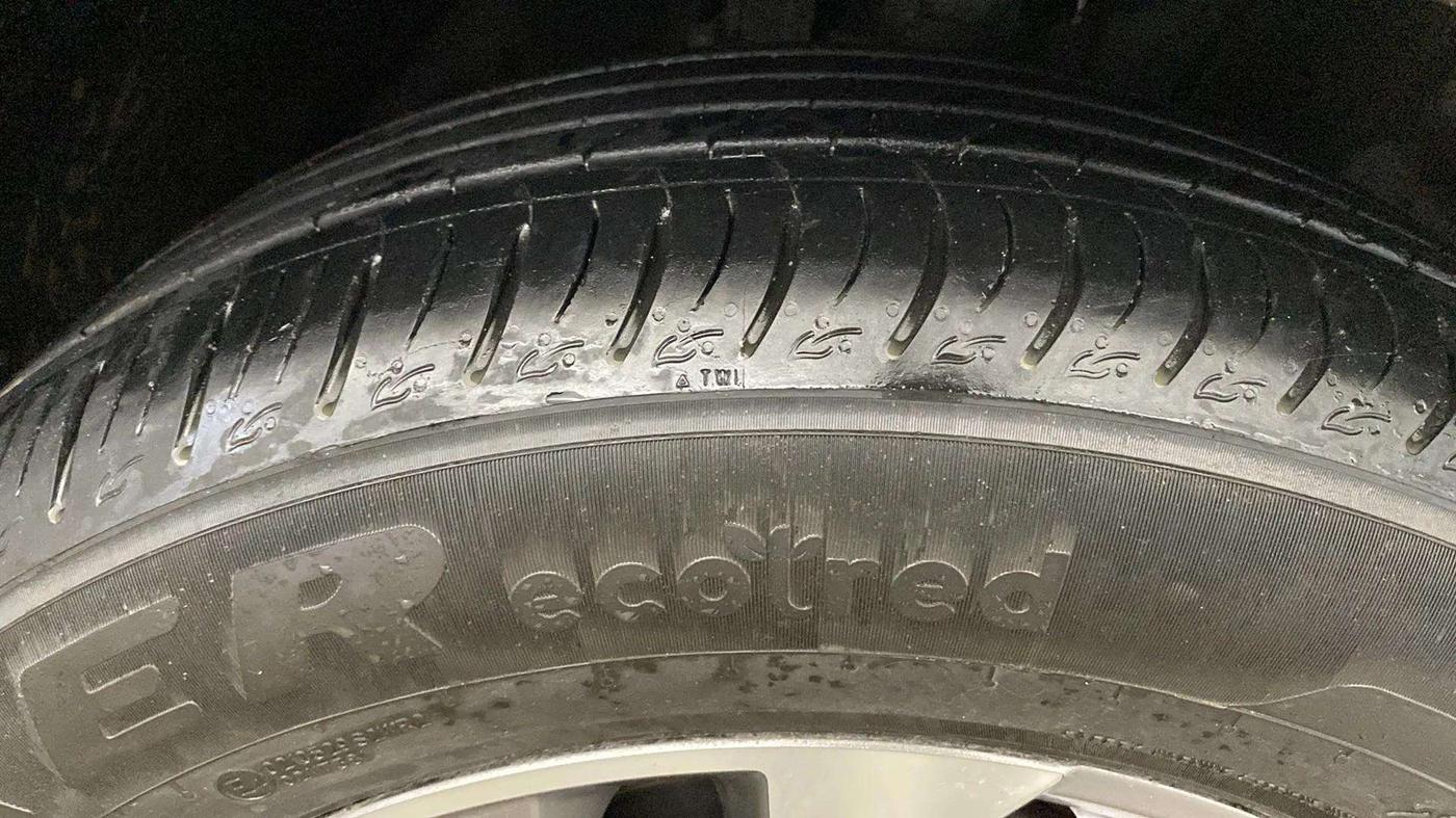 2023 Hyundai Tucson SIGNATURE 2.0 AT DIESEL, Diesel, Automatic, 21,185 km, Right Front Tyre Tread