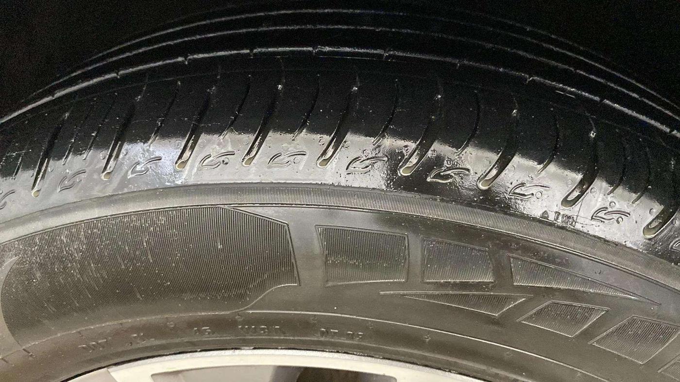 2023 Hyundai Tucson SIGNATURE 2.0 AT DIESEL, Diesel, Automatic, 21,185 km, Left Rear Tyre Tread