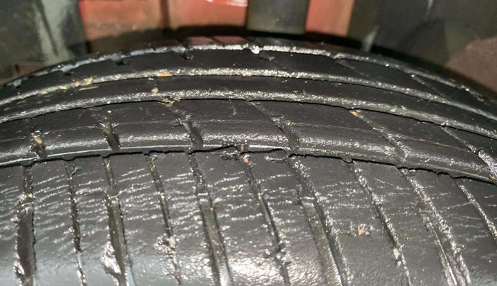 2016 Renault Kwid RXT 1.0, Petrol, Manual, 36,716 km, Left Front Tyre Tread