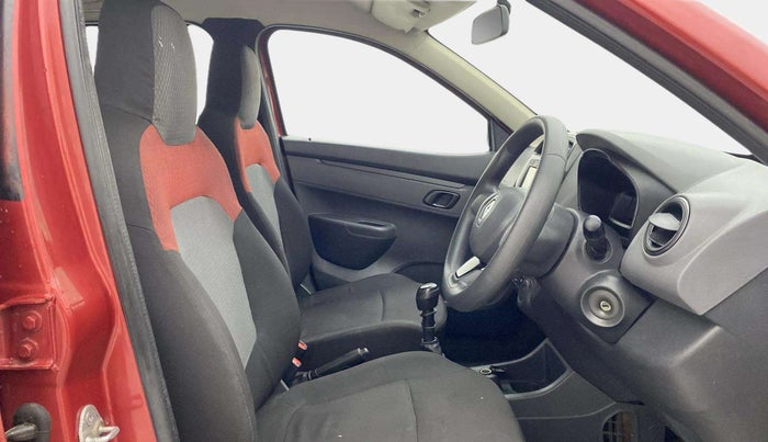 2016 Renault Kwid RXT 1.0, Petrol, Manual, 36,716 km, Right Side Front Door Cabin