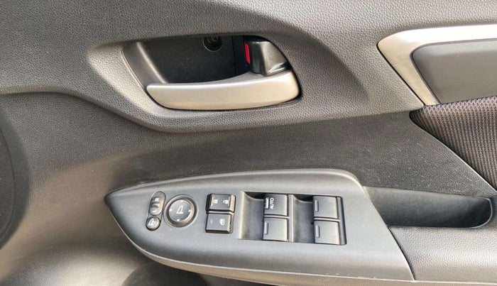 2020 Honda WR-V 1.5L I-DTEC VX MT, Diesel, Manual, 86,089 km, Driver Side Door Panels Control