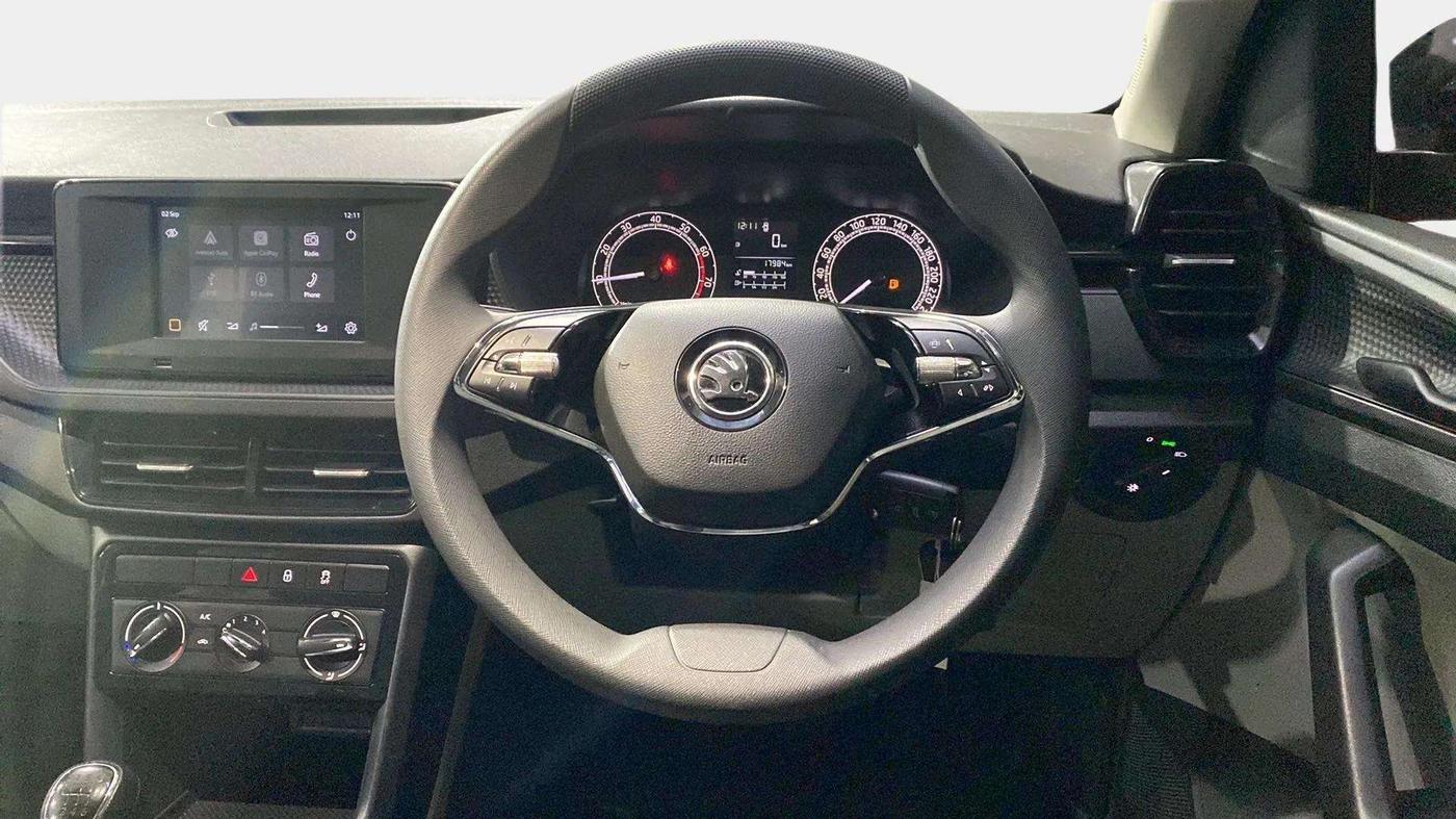 2022 Skoda KUSHAQ ACTIVE 1.0L TSI MT, Petrol, Manual, 18,130 km, Steering Wheel Close Up