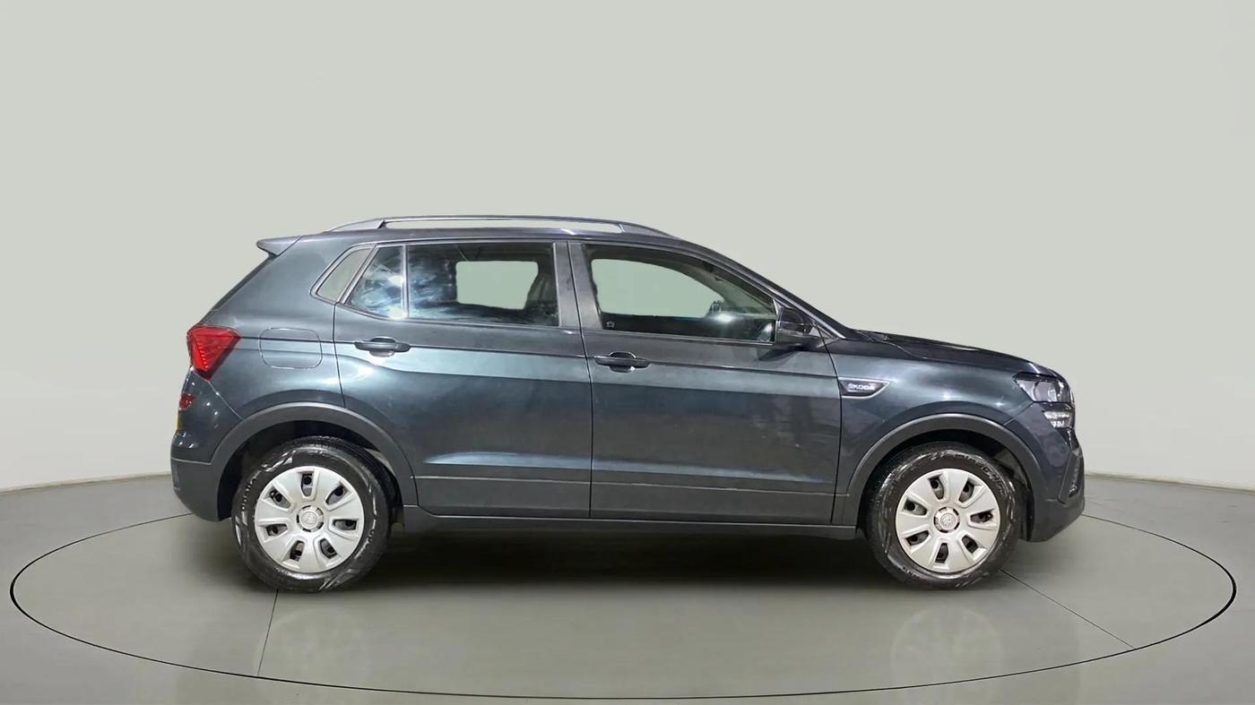 2022 Skoda KUSHAQ ACTIVE 1.0L TSI MT, Petrol, Manual, 18,130 km, Right Side View