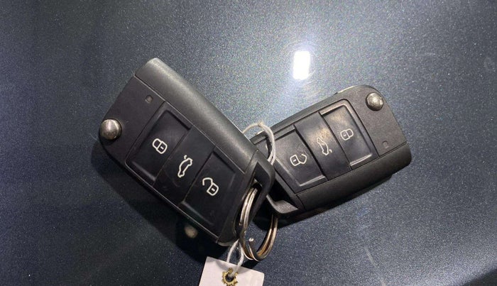 2022 Skoda KUSHAQ ACTIVE 1.0L TSI MT, Petrol, Manual, 17,964 km, Key Close Up