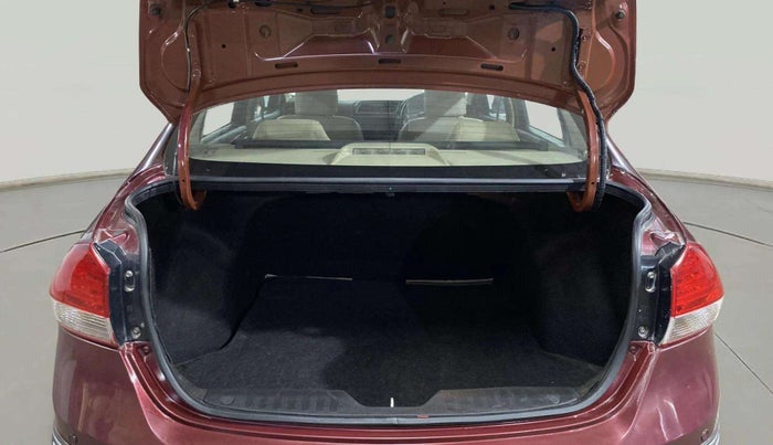 2016 Maruti Ciaz VXI (O), Petrol, Manual, 61,267 km, Boot Inside
