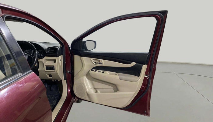 2016 Maruti Ciaz VXI (O), Petrol, Manual, 61,267 km, RHS Front Door