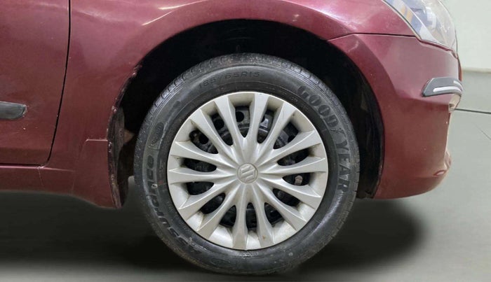 2016 Maruti Ciaz VXI (O), Petrol, Manual, 61,267 km, Right Front Wheel