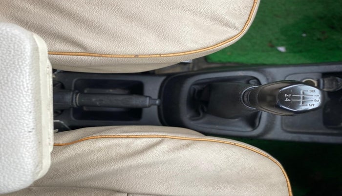 2017 Renault Kwid RXT 1.0 AMT (O), Petrol, Automatic, 89,708 km, Gear Lever