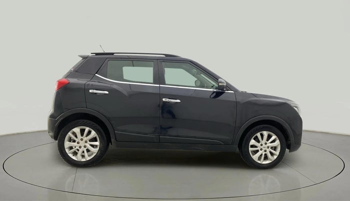 2019 Mahindra XUV300 W8 1.5 DIESEL, Diesel, Manual, 77,235 km, Right Side View