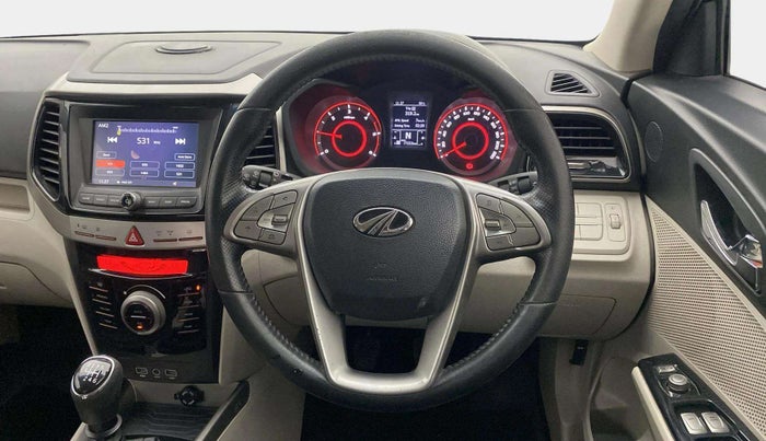 2019 Mahindra XUV300 W8 1.5 DIESEL, Diesel, Manual, 77,235 km, Steering Wheel Close Up