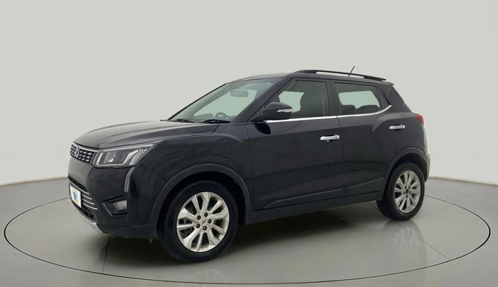 2019 Mahindra XUV300 W8 1.5 DIESEL, Diesel, Manual, 77,235 km, Left Front Diagonal
