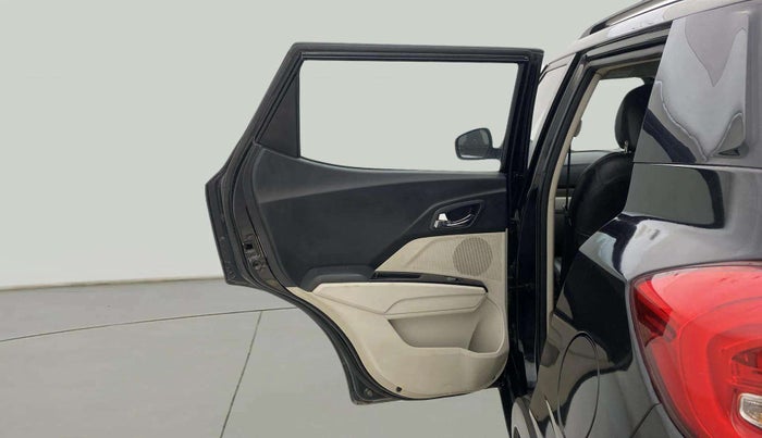 2019 Mahindra XUV300 W8 1.5 DIESEL, Diesel, Manual, 77,235 km, LHS Rear Door