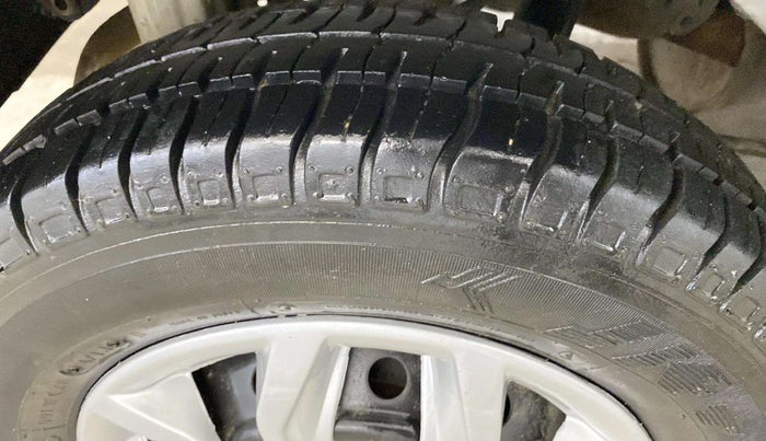 2013 Maruti Alto 800 LXI, Petrol, Manual, 18,715 km, Left Front Tyre Tread