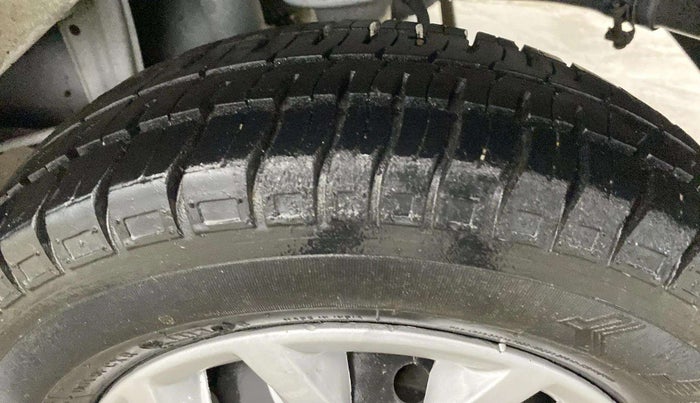 2013 Maruti Alto 800 LXI, Petrol, Manual, 18,715 km, Right Rear Tyre Tread