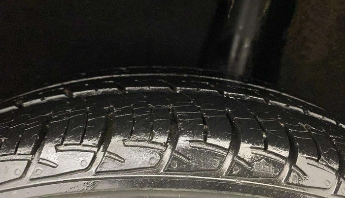 2018 Maruti Baleno DELTA PETROL 1.2, Petrol, Manual, 28,353 km, Left Rear Tyre Tread