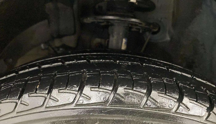 2018 Maruti Baleno DELTA PETROL 1.2, Petrol, Manual, 28,353 km, Left Front Tyre Tread