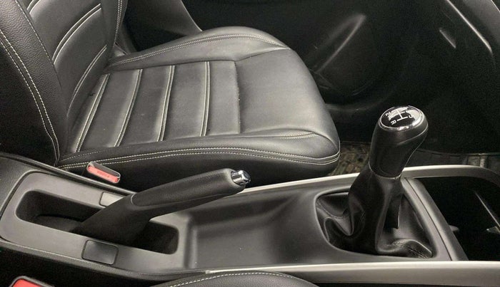 2018 Maruti Baleno DELTA PETROL 1.2, Petrol, Manual, 28,353 km, Gear Lever