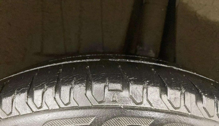 2018 Maruti Dzire ZDI PLUS AMT, Diesel, Automatic, 48,588 km, Left Rear Tyre Tread