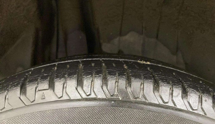2018 Maruti Dzire ZDI PLUS AMT, Diesel, Automatic, 48,588 km, Right Rear Tyre Tread