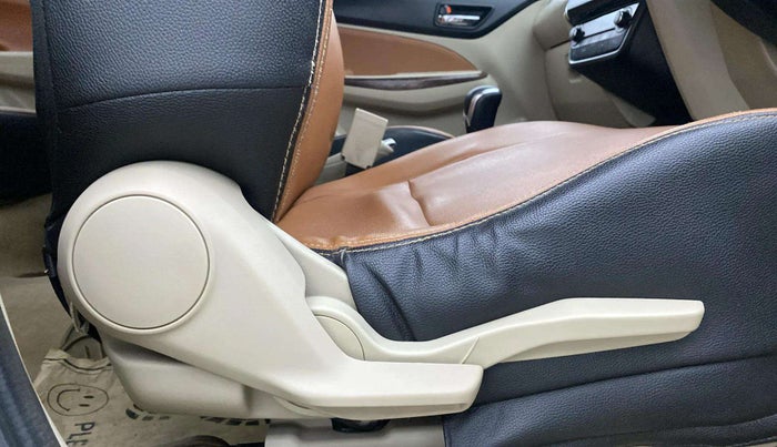 2018 Maruti Dzire ZDI PLUS AMT, Diesel, Automatic, 48,588 km, Driver Side Adjustment Panel