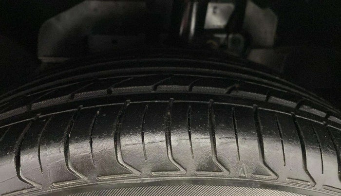 2018 Ford Ecosport TITANIUM + 1.5L PETROL AT, Petrol, Automatic, 53,629 km, Left Front Tyre Tread