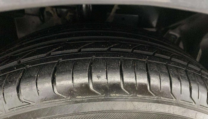 2018 Ford Ecosport TITANIUM + 1.5L PETROL AT, Petrol, Automatic, 53,629 km, Right Front Tyre Tread