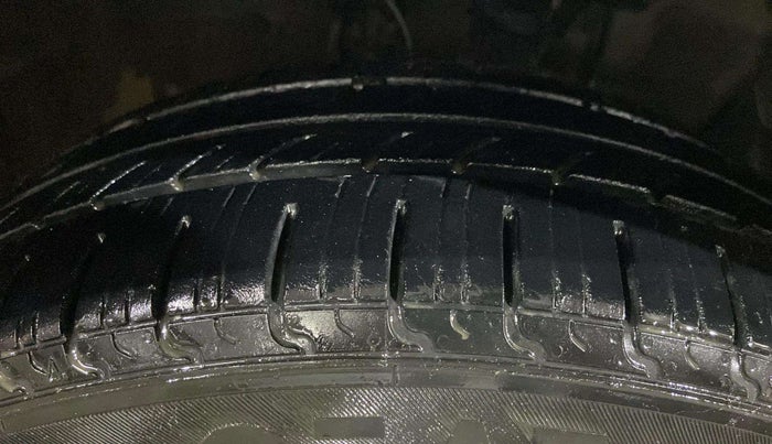 2019 Hyundai Elite i20 SPORTZ PLUS 1.2, Petrol, Manual, 47,276 km, Right Front Tyre Tread