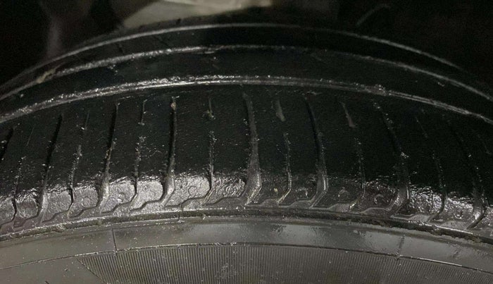 2019 Hyundai Elite i20 SPORTZ PLUS 1.2, Petrol, Manual, 47,276 km, Left Front Tyre Tread