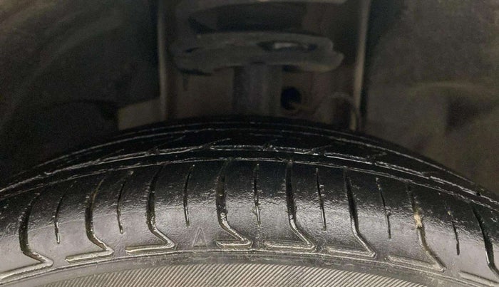 2017 Tata TIGOR XT PETROL, Petrol, Manual, 70,394 km, Right Front Tyre Tread