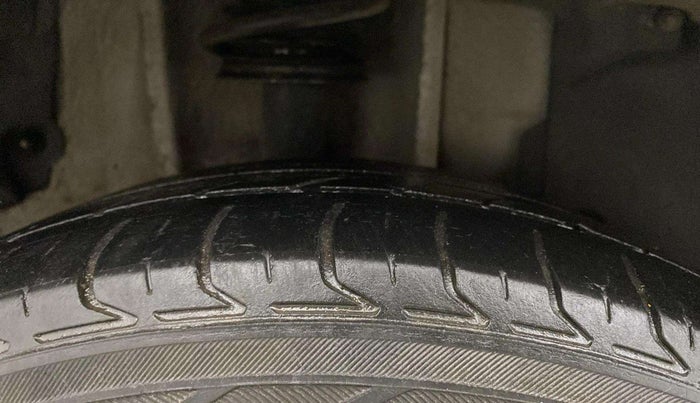 2017 Tata TIGOR XT PETROL, Petrol, Manual, 70,394 km, Right Rear Tyre Tread
