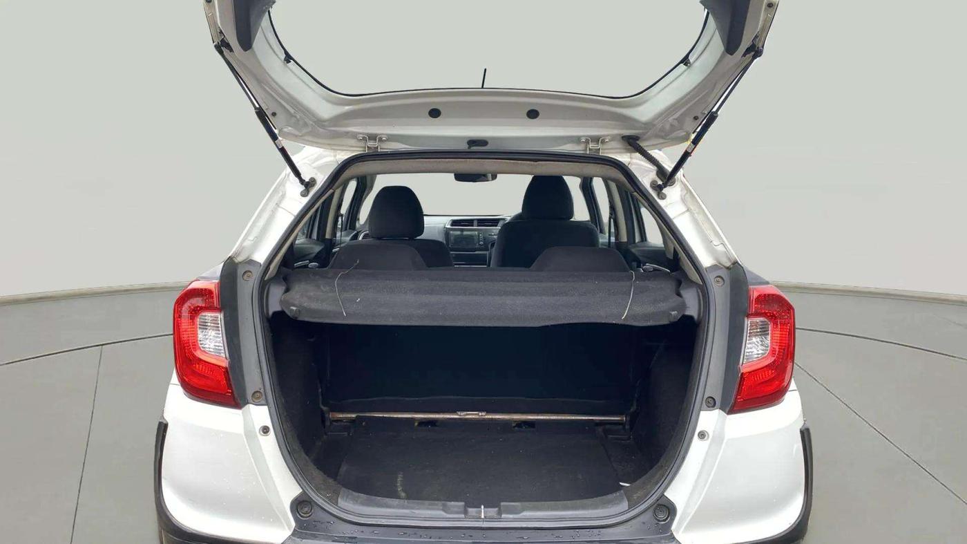 2017 Honda WR-V 1.2L I-VTEC VX MT, Petrol, Manual, 94,989 km, Boot Open Zoomed View