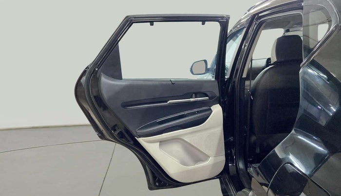 2023 KIA SONET HTX 1.5 DIESEL IMT, Diesel, Manual, 25,439 km, LHS Rear Door