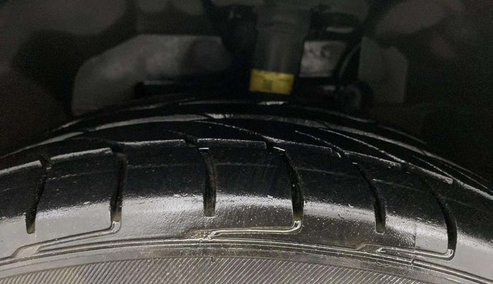 2019 Ford Ecosport TITANIUM 1.5L DIESEL, Diesel, Manual, 91,422 km, Left Front Tyre Tread