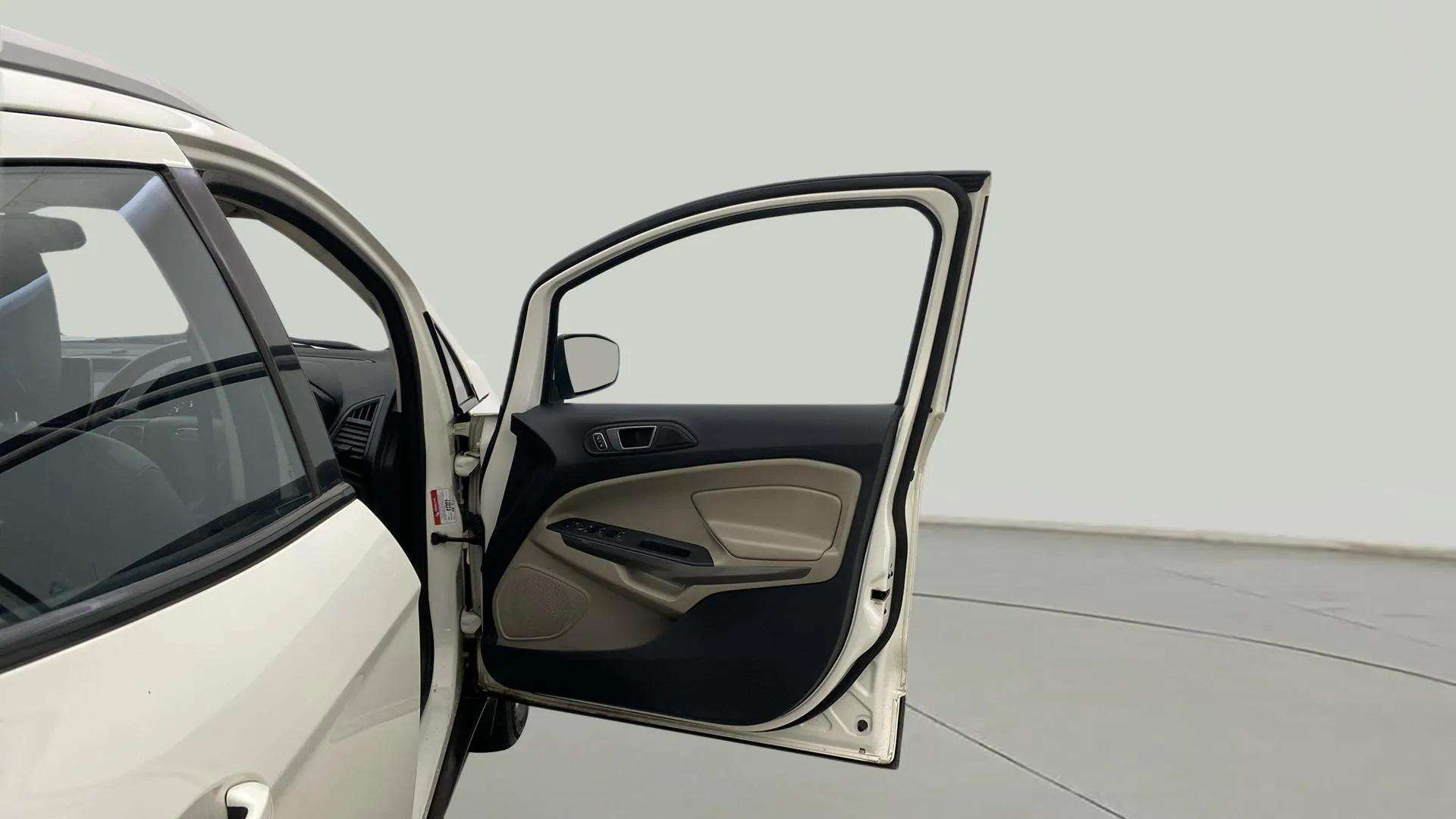 RHS-Front-Door-Open-32