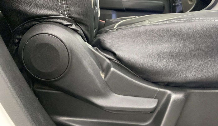 2021 Maruti New Wagon-R LXI CNG (O) 1.0, CNG, Manual, 55,251 km, Driver Side Adjustment Panel