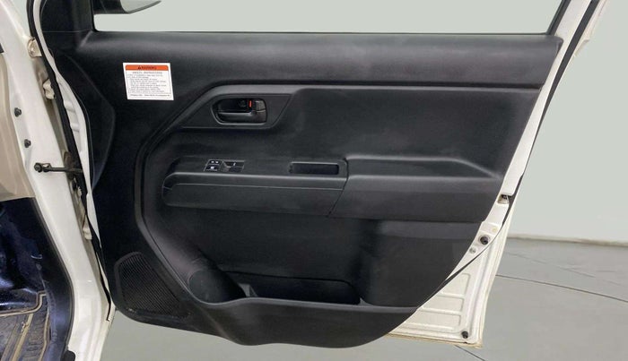 2021 Maruti New Wagon-R LXI CNG (O) 1.0, CNG, Manual, 55,251 km, Driver Side Door Panels Control