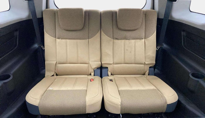2021 Mahindra XUV500 W7, Diesel, Manual, 55,175 km, Third Seat Row ( optional )