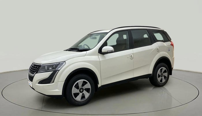2021 Mahindra XUV500 W7, Diesel, Manual, 55,175 km, Left Front Diagonal