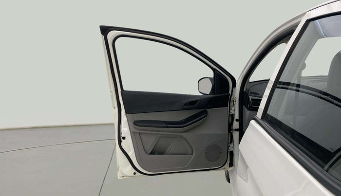 2022 Tata Tiago XT CNG, CNG, Manual, 64,657 km, LHS Front Door