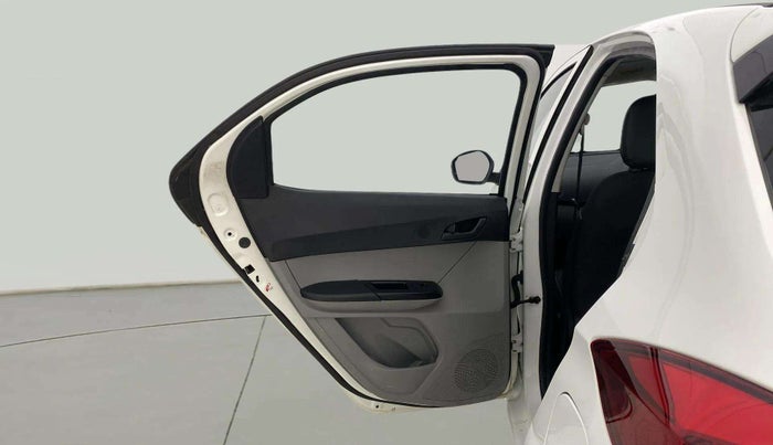 2022 Tata Tiago XT CNG, CNG, Manual, 64,657 km, LHS Rear Door