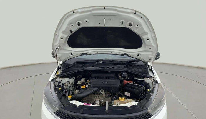2022 Tata Tiago XT CNG, CNG, Manual, 64,657 km, Open Bonet