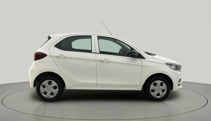 2022 Tata Tiago XT CNG, CNG, Manual, 64,657 km, Right Side View
