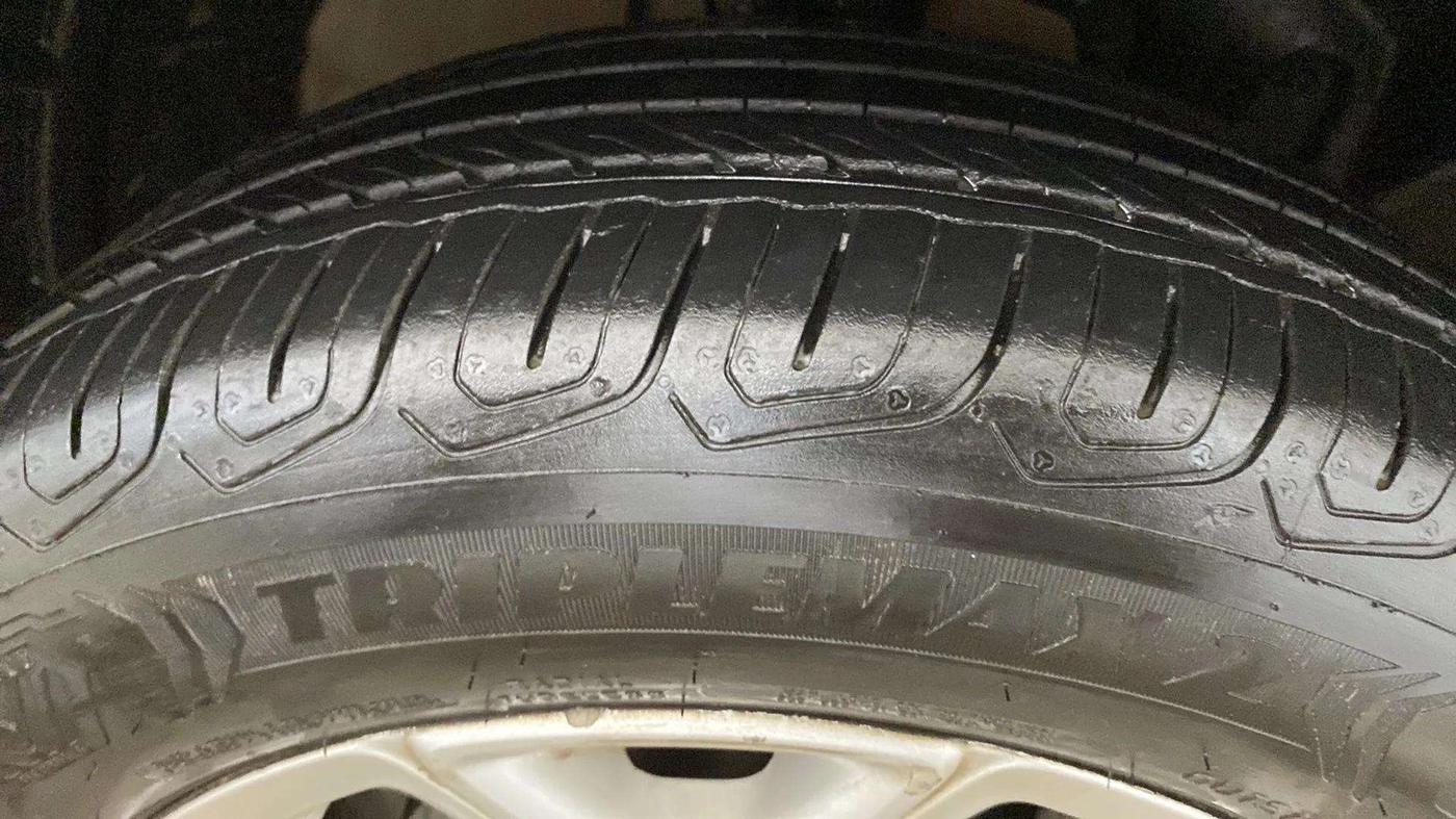 2016 Ford Ecosport TITANIUM 1.5L PETROL AT, Petrol, Automatic, 57,655 km, Right Front Tyre Tread